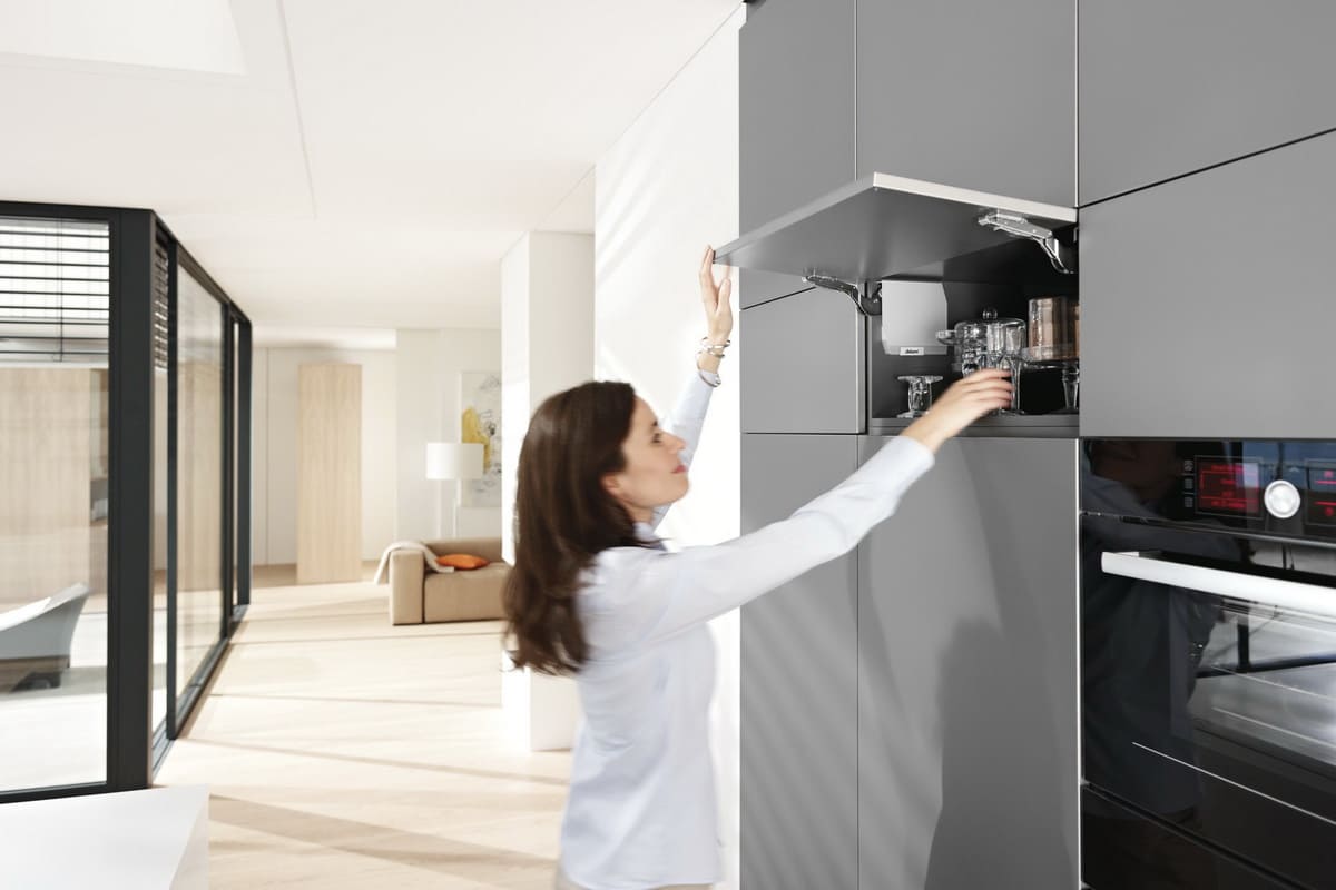 AVENTOS HK-S  малый поворотный подъемный механизм